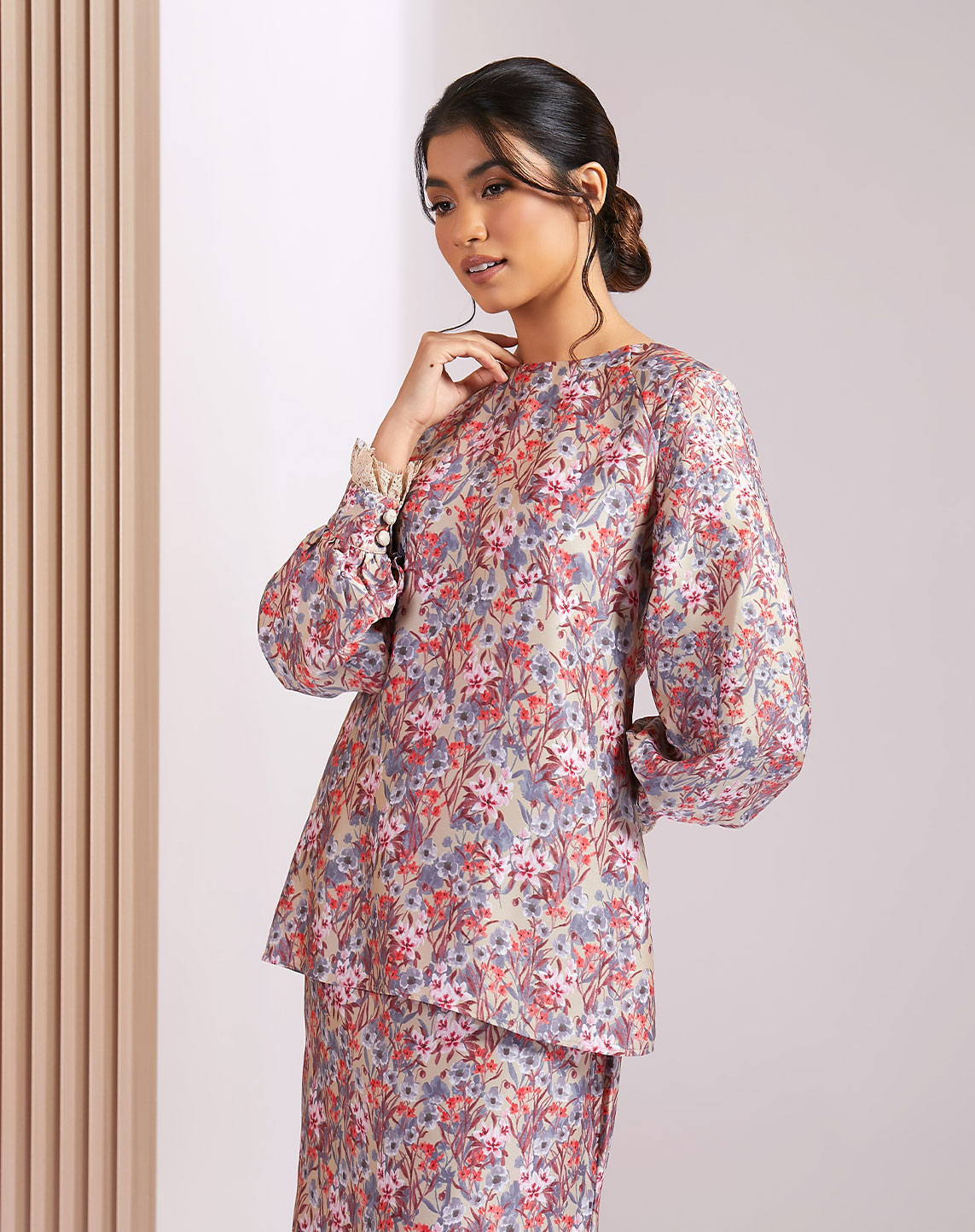 LEIA BAJU KURUNG